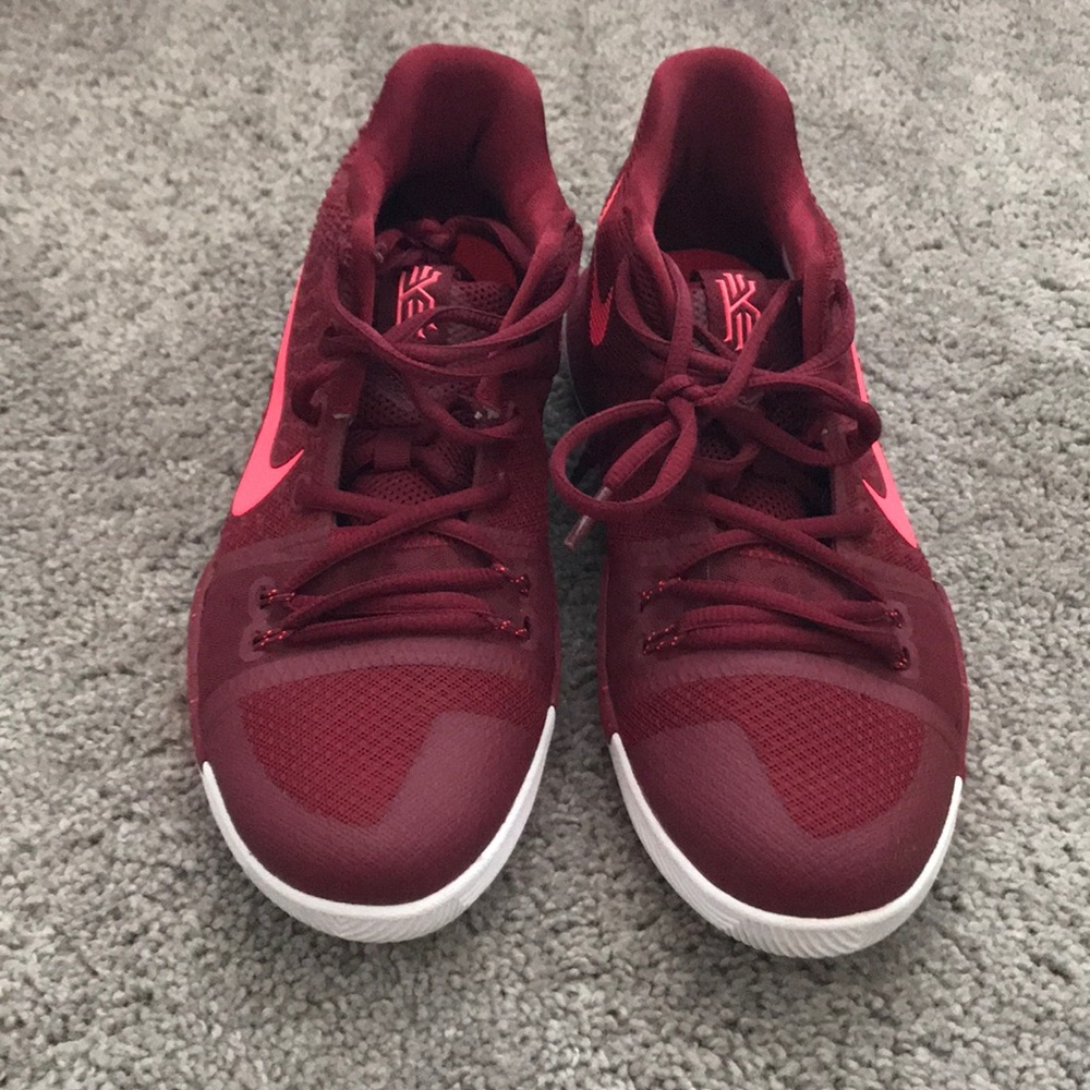 Nike Kyrie Irving Basketball Sneakers